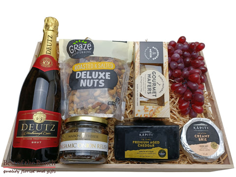 New Zealand premium gourmet cheese board soft creamy Brie & firm aged cheddar cheeses and wine sharing platter gift boxes, gift baskets and gift hampers delivered Wellington same day delivery.