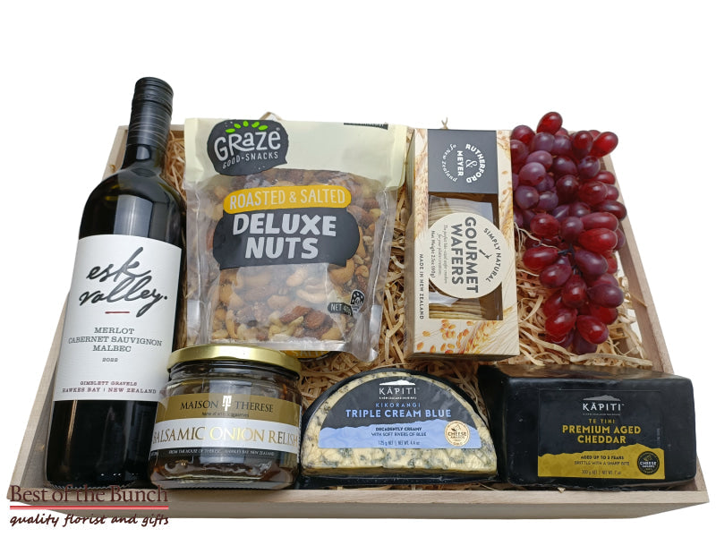 New Zealand premium gourmet cheese board triple cream blue cheese & firm aged cheddar cheeses and wine sharing platter gift boxes, gift baskets and gift hampers delivered Wellington same day delivery.